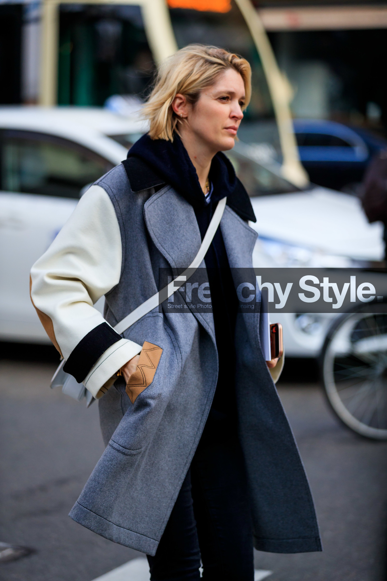 grey coat, trousers, street style, jonathan paciullo, FW, frenchystyle, fashion week, MFW, MILAN, AUTUMN WINTER 2019-2020, AW 19-20, FALL WINTER 2019-2020, FW 19-20, vertical, atmosphere details, detail