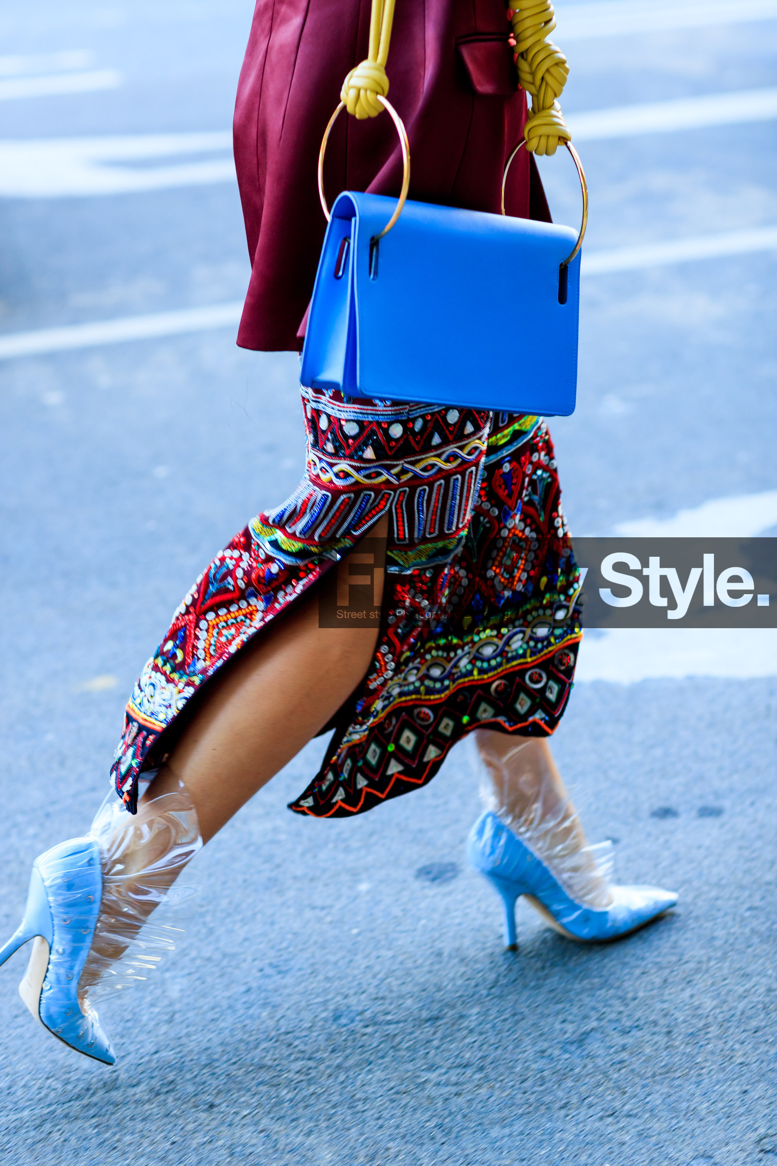 ada kokosar, blue bag, blue shoes, bordeaux, burgundy, embroidered skirt, graphic skirt, high heels, jimmy choo, leather bag, leather shoes, multicolor skirt, off white, pearls, printed skirt, red jacket, red skirt, fashion week, frenchystyle, FW, jonathan paciullo, street style, LFW, LONDON, SPRING SUMMER 2019, SS 19, vertical, detail, atmosphere details