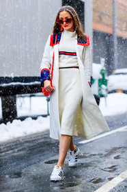 adidas, AUTUMN WINTER 2017-2018, AW 17-18, FALL WINTER 2017-2018, fashion week, frenchystyle, full length, FW, FW 17-18, graphic coat, jonathan paciullo, leather sneakers, NEW YORK, NYFW, patchwork, printed coat, street style, sunglasses, vertical, white coat, white sneakers, white sweater