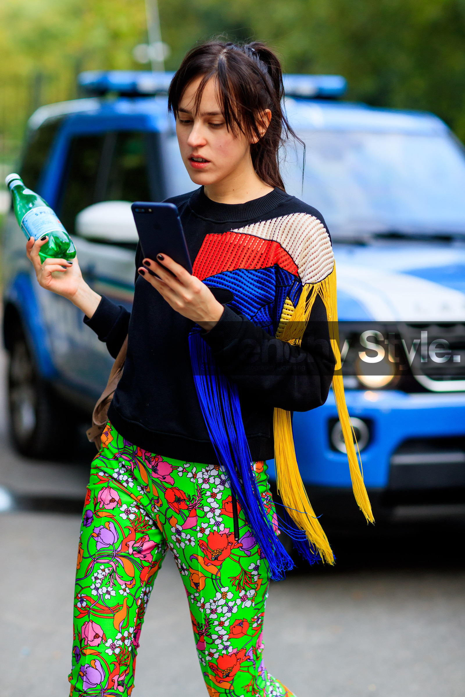 atmosphere details, detail, fashion week, floral, flowers, frenchystyle, fringes, FW, graphic pants, green pants, jonathan paciullo, MFW, MILAN, multicolor sweater, patchwork, printed pants, SPRING SUMMER 2018, SS 18, street style, trousers, vertical
