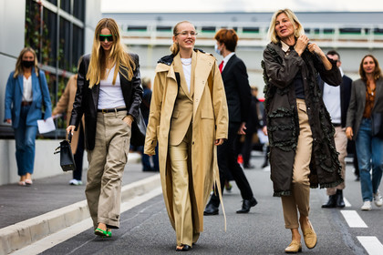Alex Carl, beige blazer, beige coat, beige mocassins, beige pants, black blazer, blazer, brown coat, coat, glasses, gucci mocassins, leather blazer, mocassins, pants, Pernille Teisbaek, ruffles, sunglasses, white t-shirt, PARIS, PFW, fashion week, frenchystyle, FW, jonathan paciullo, street style, SPRING SUMMER 2022, SS 22, horizontal, atmosphere details, full length