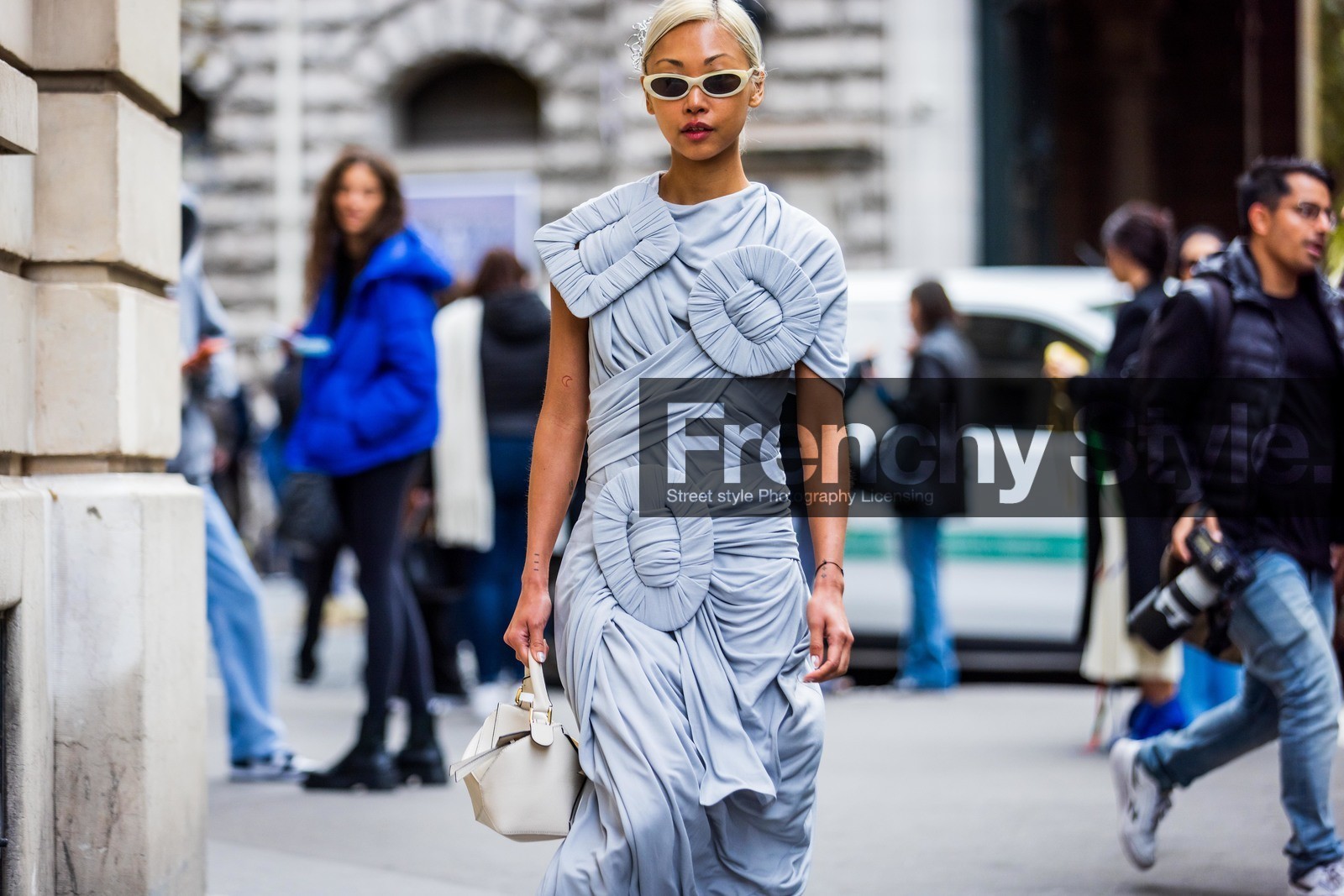 black boots, blue dress, boots, dress, leather boots, loewe look, long dress, statement dress, sunglasses, Vanessa Hong, white sunglasses, wrap dress, street style, jonathan paciullo, FW, frenchystyle, fashion week, PFW, PARIS, SPRING SUMMER 2022, SS 22, horizontal, atmosphere details