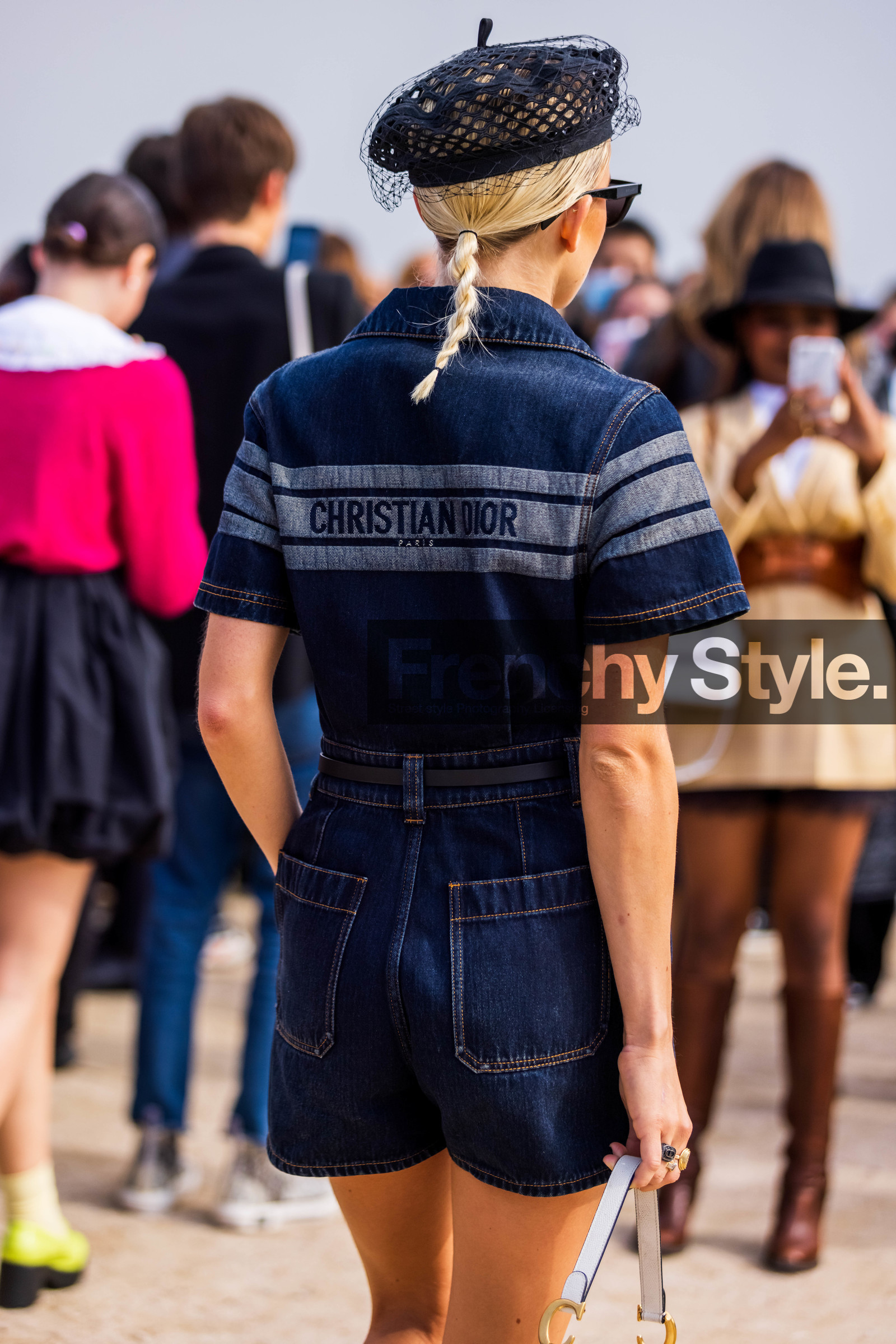 back, back detail, belt, beret, black beret, blue jumpsuit, Caroline Daur, denim jumpsuit, dior look, jumpsuit, leather boots, logo print, rings, short jumpsuit, veil, street style, jonathan paciullo, FW, frenchystyle, fashion week, PFW, PARIS, SPRING SUMMER 2022, SS 22, vertical, atmosphere details