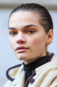 atmosphere details, AUTUMN WINTER 2016-2017, AW 16-17, black turtleneck, caitie greene, detail, fashion week, frenchystyle, FW, FW 16-17, jonathan paciullo, make up, model, natural, NEW YORK, NYFW, pulled back hair, skincare, street style, vertical, wet hair, woman