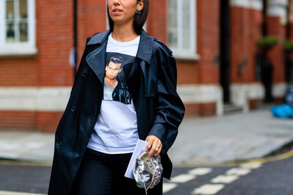 atmosphere details, black coat, black jacket, detail, fashion week, frenchystyle, FW, horizontal, jonathan paciullo, leather bag, LFW, LONDON, metallic bag, printed t shirt, shiny bag, silver bag, SPRING SUMMER 2017, SS 17, street style, trench coat, trousers, white t shirt, woman