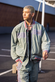 chain necklace, jacket, jogging, Matthew Kim, menswear, necklace, pistachio jacket, pistachio pants, silver necklace, y-project look, zipped jacket, street style, jonathan paciullo, FW, frenchystyle, fashion week, PFW, PARIS, SPRING SUMMER 2022, SS 22, vertical, atmosphere details