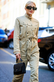 black sunglasses, big sunglasses, square shape glasses, jumpsuit, long sleeves jumpsuit, kaki jumpsuit, belted jumpsuit, military jumpsuit, black leather bag, black bag, hand bag, fashion week, frenchystyle, FW, jonathan paciullo, street style, MFW, MILAN, SPRING SUMMER 2021, SS 21, vertical, detail