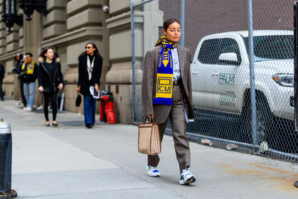 balenciaga, black bag, graphic jacket, high heels, leather bag, leather shoes, loewe, printed jacket, red jacket, trousers, white boots, street style, jonathan paciullo, FW, frenchystyle, fashion week, NYFW, NEW YORK, AUTUMN WINTER 2018-2019, AW 18-19, FALL WINTER 2018-2019, FW 18-19, atmosphere details, horizontal, full length, rachael wang