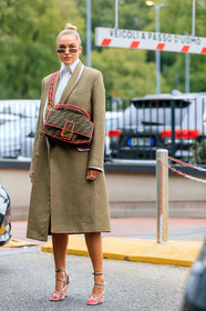 nina suess, fendi bag, fendi baguette bag, fendi boots, fendi dress, fendi jacket, fendi look, fendi shirt, fendi shoes, fendi skirt, fendi sunglasses, fendi top, beige trench coat, beige coat, white shirt, high collar shirt, crossbody bag, monogrammed bag, brown bag, pink neon bag, logo strap bag, pink shoes, street style, jonathan paciullo, FW, frenchystyle, fashion week, MFW, MILAN, SPRING SUMMER 2020, SS 20