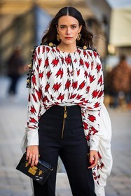 black clutch, black pants, blouse, clutch, earrings, gold earrings, louis vuitton look, pants, print, printed blouse, Stacy Martin, white blouse, fashion week, frenchystyle, FW, jonathan paciullo, street style, PFW, PARIS, SPRING SUMMER 2022, SS 22, vertical, atmosphere details
