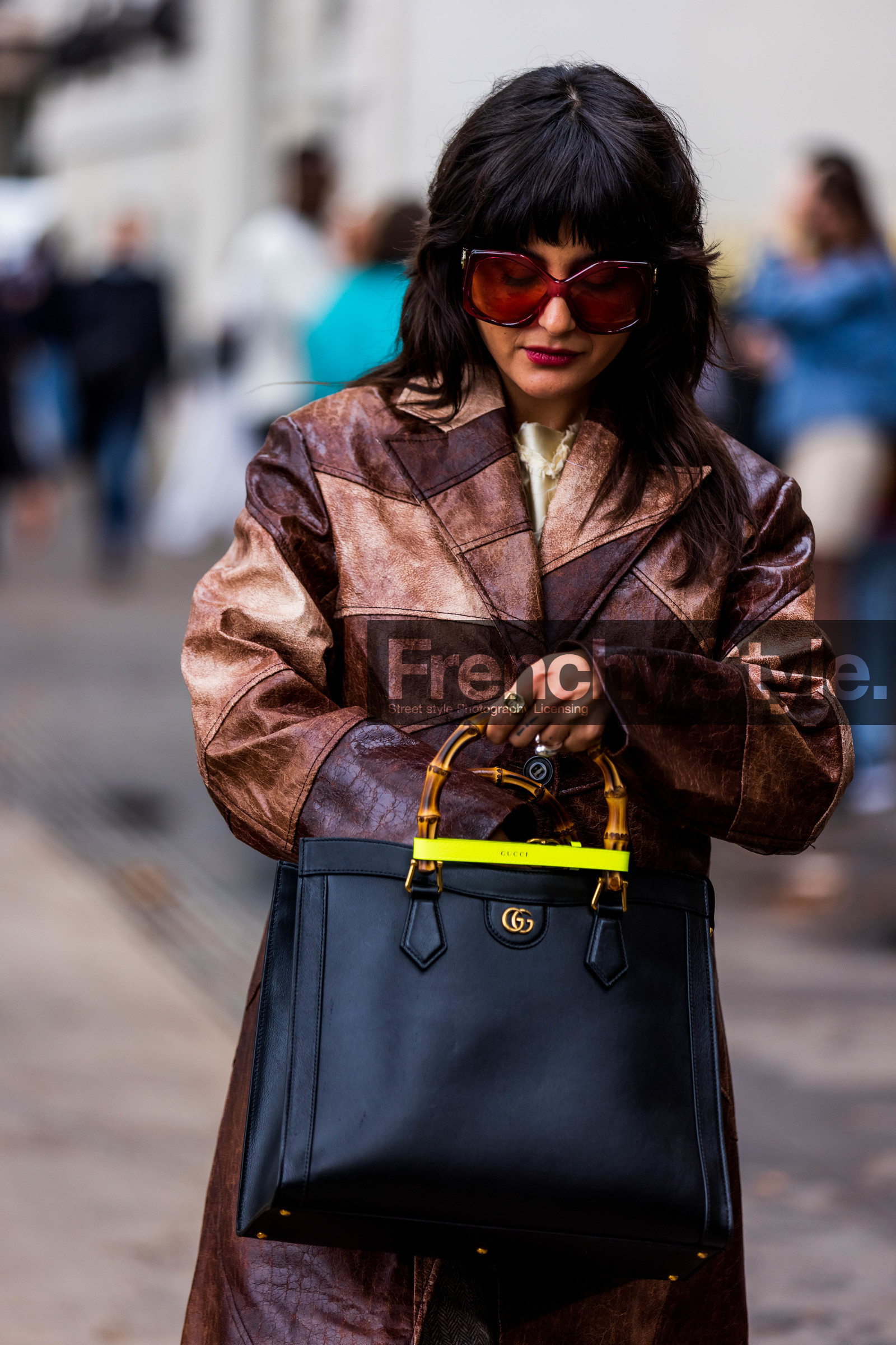 bag, black bag, brown coat, coat, gucci bag, leather bag, leather coat, long coat, Maria Bernad, oversize sunglasses, patchwork, red sunglasses, sunglasses, street style, jonathan paciullo, FW, frenchystyle, fashion week, PFW, PARIS, SPRING SUMMER 2022, SS 22, vertical, atmosphere details