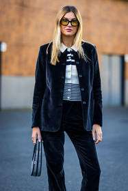bag, black jacket, black pants, Camille Charrière, cardigan, coperni bag, jacket, pants, strass bag, striped cardigan, stripes, sunglasses, velvet jacket, velvet pants, white cardigan, yellow glasses, street style, jonathan paciullo, FW, frenchystyle, fashion week, PFW, PARIS, SPRING SUMMER 2022, SS 22, vertical, atmosphere details