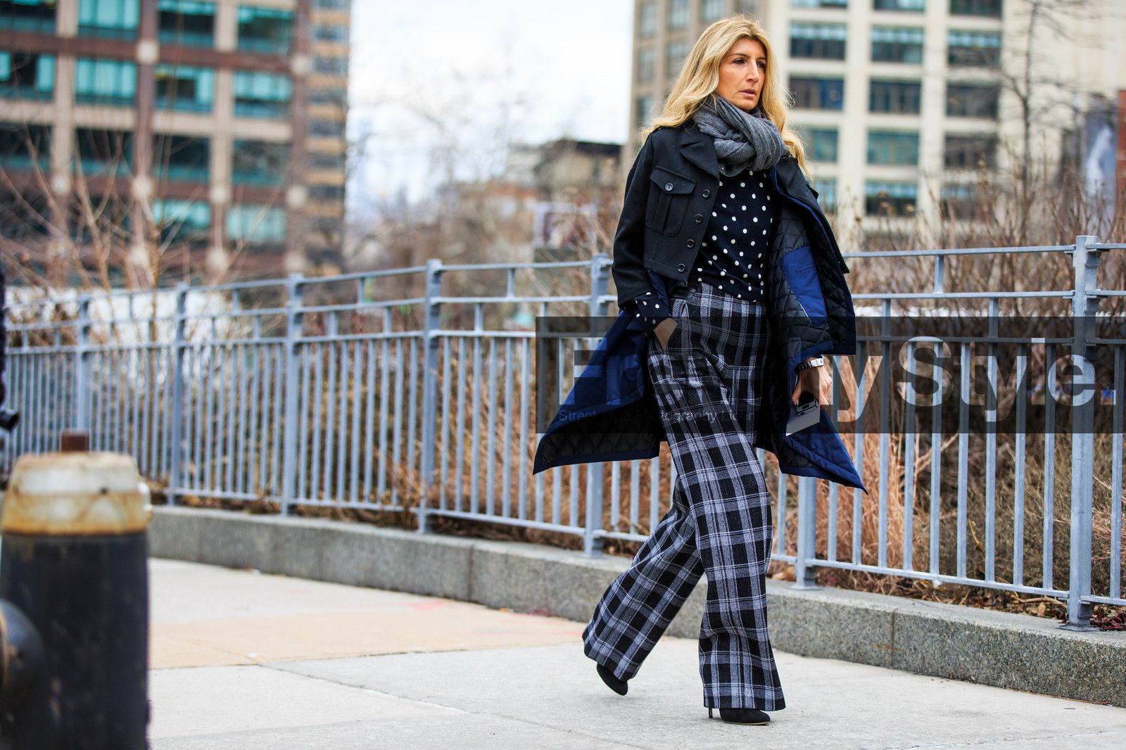 atmosphere details, AUTUMN WINTER 2016-2017, AW 16-17, black jacket, black top, checked pants, down jacket, fashion week, frenchystyle, full length, FW, FW 16-17, geometric, grey pants, grey scarf, horizontal, jonathan paciullo, NEW YORK, NYFW, plaid, polka dot, sarah rutson, street style, striped pants, stripes, trousers, woman