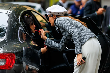 gala gonzalez, armani total look, armani hat, armani jacket, armani pants, white beret, strassed hat, strassed beret, black sunglasses, square shape glasses, grey jacket, printed jacket, knot details, white pants, oversize pants, lipstick, fashion week, frenchystyle, FW, jonathan paciullo, street style, MFW, MILAN, SPRING SUMMER 2020, SS 20
