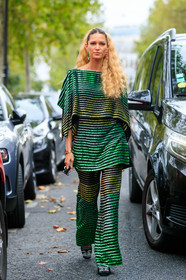 helena bordon, sequins pants, sequins top, striped pants, striped top, short sleeves top, green top, green pants, yellow pants, yellow top, neon green earrings, pink earrings, dangling earrings, PARIS, PFW, SPRING SUMMER 2020, SS 20, fashion week, frenchystyle, FW, jonathan paciullo, street style, vertical, full length