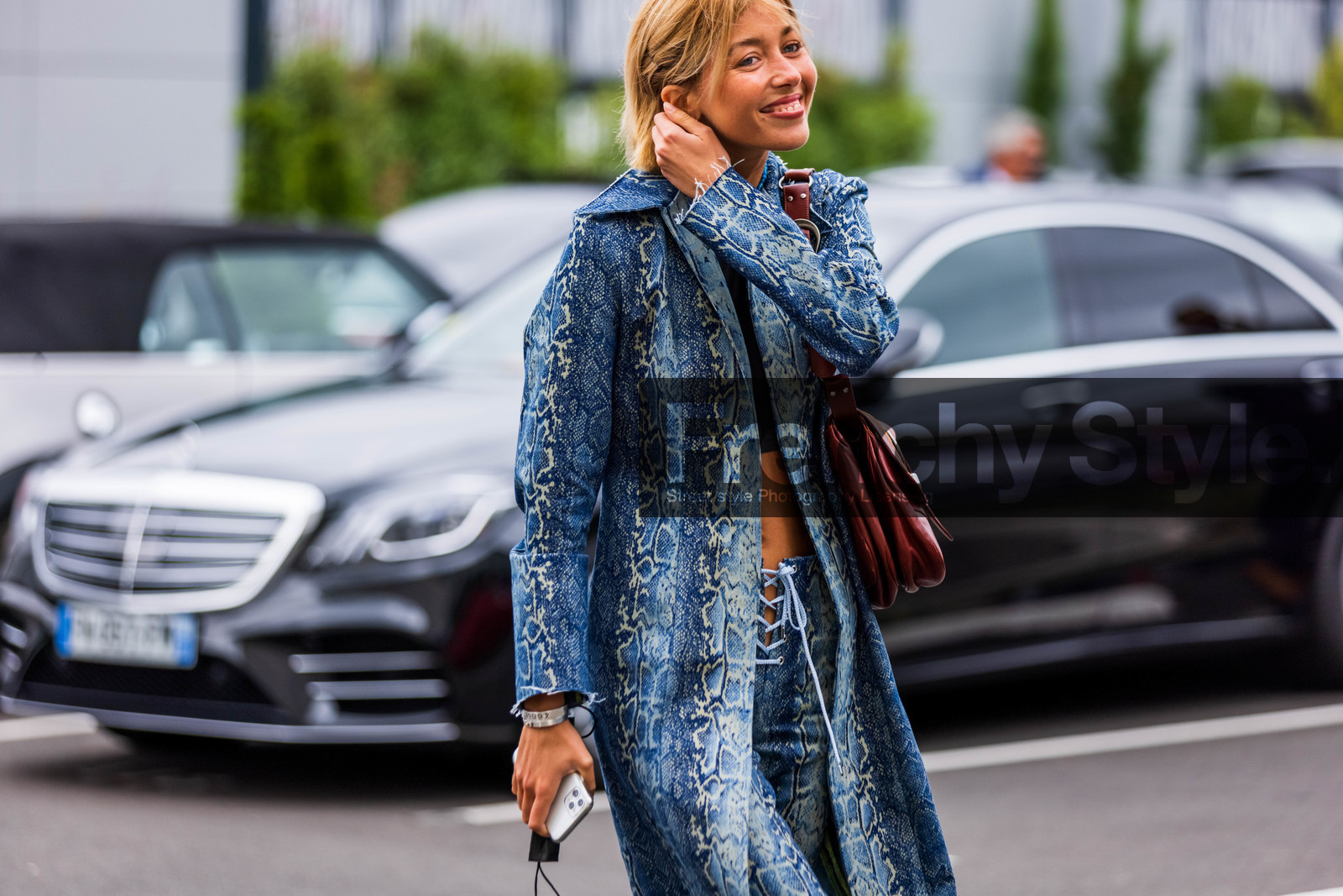 animal print, bag, blue coat, blue pants, burgundy bag, coat, Ella Karberg, lace up pants, long coat, pants, printed coat, printed pants, python coat, python pants, PARIS, PFW, fashion week, frenchystyle, FW, jonathan paciullo, street style, SPRING SUMMER 2022, SS 22, horizontal, atmosphere details