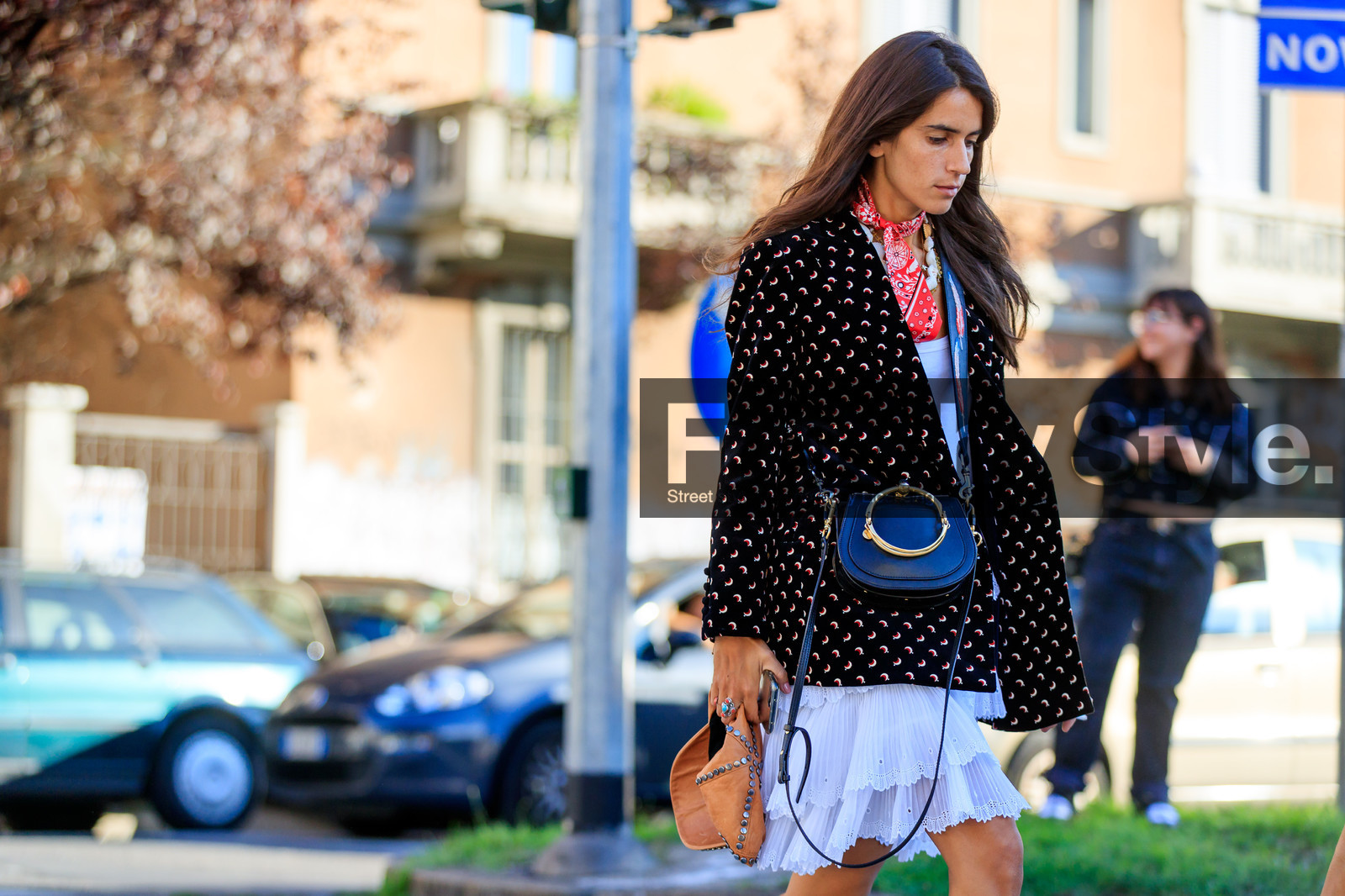 atmosphere details, beige cap, black bag, black jacket, blazer, chiara totire, chloé, detail, fashion week, frenchystyle, FW, graphic jacket, horizontal, jonathan paciullo, leather bag, MFW, MILAN, printed jacket, red scarf, SPRING SUMMER 2018, SS 18, street style, white dress