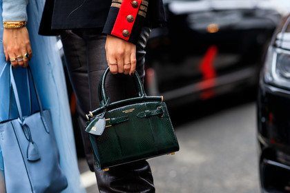 black jacket, black pants, green bag, leather bag, leather pants, ralph lauren, trousers, xenia adonts, frenchystyle, jonathan paciullo, street style, NYFW, NEW YORK, AUTUMN WINTER 2019-2020, AW 19-20, FALL WINTER 2019-2020, FW 19-20, fashion week, FW, atmosphere details, horizontal, detail
