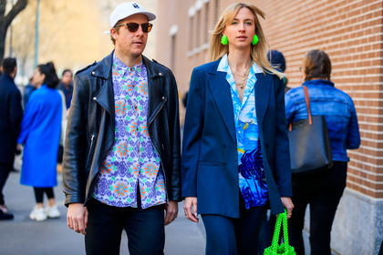 black jacket, black perfecto, blazer, blue jacket, blue shirt, earrings, graphic shirt, green bag, leather jacket, leather perfecto, navy pants, neon, printed shirt, sunglasses, trousers, white cap, MILAN, MFW, fashion week, frenchystyle, FW, jonathan paciullo, street style, AUTUMN WINTER 2019-2020, AW 19-20, FALL WINTER 2019-2020, FW 19-20, atmosphere details, detail, horizontal