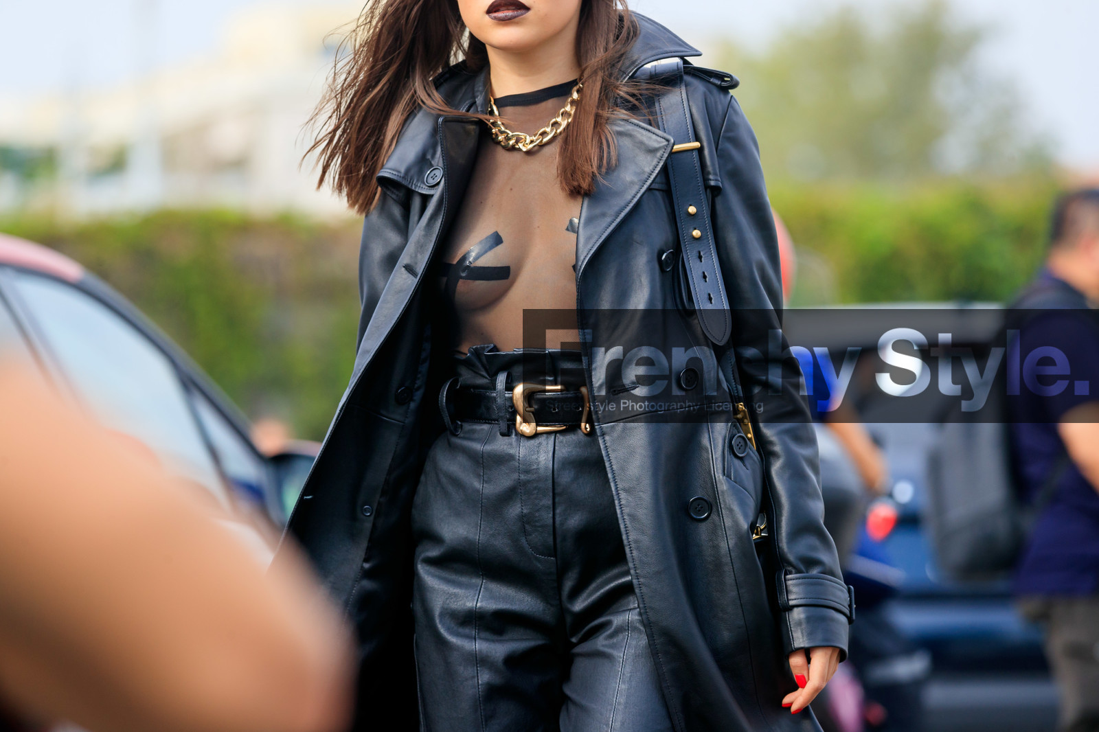 karina nigay, black leather bag, black leather belt, black leather jacket, black leather coat, black leather pants, black total look, sheer top, close up detail, big chain necklace, leather total look, black lipstick, make up details, make up, fashion week, frenchystyle, FW, jonathan paciullo, street style, MFW, MILAN, SPRING SUMMER 2020, SS 20