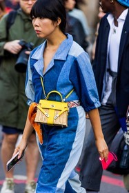 bag, blue jumpsuit, color, hermes bag, jean, jumpsuit, orange scarf, patchwork, printed scarf, scarf, scarf belt, straw bag, Susie Lau, yellow bag, fashion week, frenchystyle, FW, jonathan paciullo, street style, PFW, PARIS, SPRING SUMMER 2022, SS 22, vertical, atmosphere details