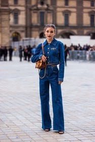 bag, black lips, blue denim, blue jean, brown bag, camel bag, denim, denim jacket, denim look, denim pants, denim vest, Emma Chamberlain, flare pants, high waist pants, jacket, jean, louis vuitton bag, louis vuitton look, fashion week, frenchystyle, FW, jonathan paciullo, street style, PFW, PARIS, SPRING SUMMER 2022, SS 22, vertical, full length