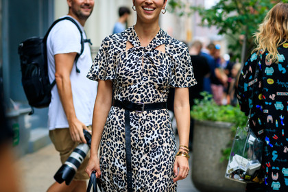 animal print, beige dress, black belt, graphic dress, leather belt, leopard, printed dress, fashion week, frenchystyle, FW, jonathan paciullo, street style, NYFW, NEW YORK, SPRING SUMMER 2019, SS 19, atmosphere details, horizontal, detail