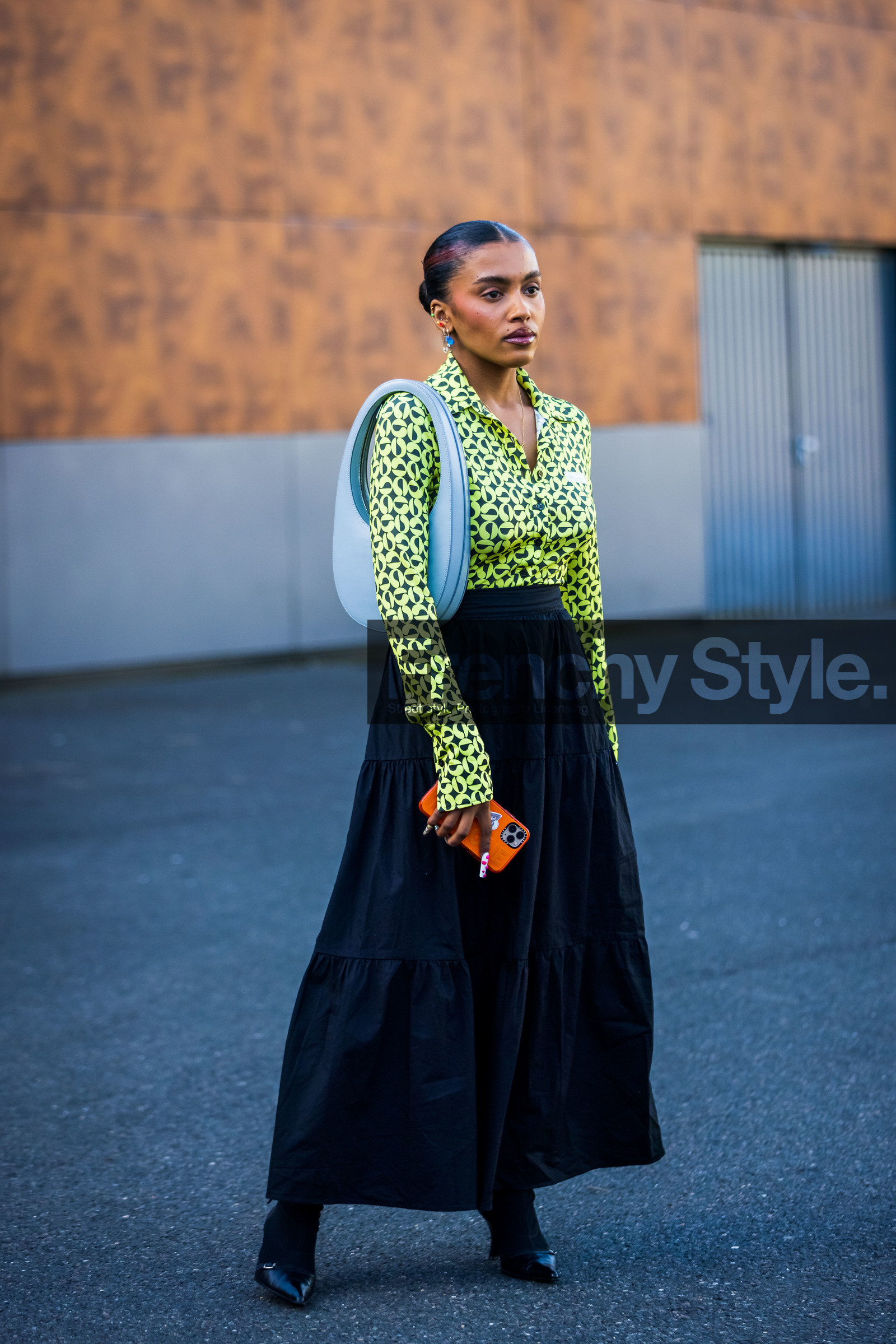 bag, black boots, black skirt, blue bag, boots, bun, coperni, earrings, hairstyle, leather bag, long skirt, print, ruffles, shirt, skirt, yellow fluo shirt, street style, jonathan paciullo, FW, frenchystyle, fashion week, PFW, PARIS, SPRING SUMMER 2022, SS 22, vertical, full length