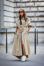 beige coat, belt, boots, Chloé Harrouche, coat, leather boots, loewe look, long coat, oversize belt, ray ban, statement boots, statement coat, sunglasses, white boots, street style, jonathan paciullo, FW, frenchystyle, fashion week, PFW, PARIS, SPRING SUMMER 2022, SS 22, vertical, full length