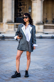 bag, black loafers, blazer, brooch, brown bag, grey blazer, loafers, logo bag, louis vuitton bag, louis vuitton loafers, shirt, sunglasses, white shirt, Xiayan, fashion week, frenchystyle, FW, jonathan paciullo, street style, PFW, PARIS, SPRING SUMMER 2022, SS 22, vertical, full length