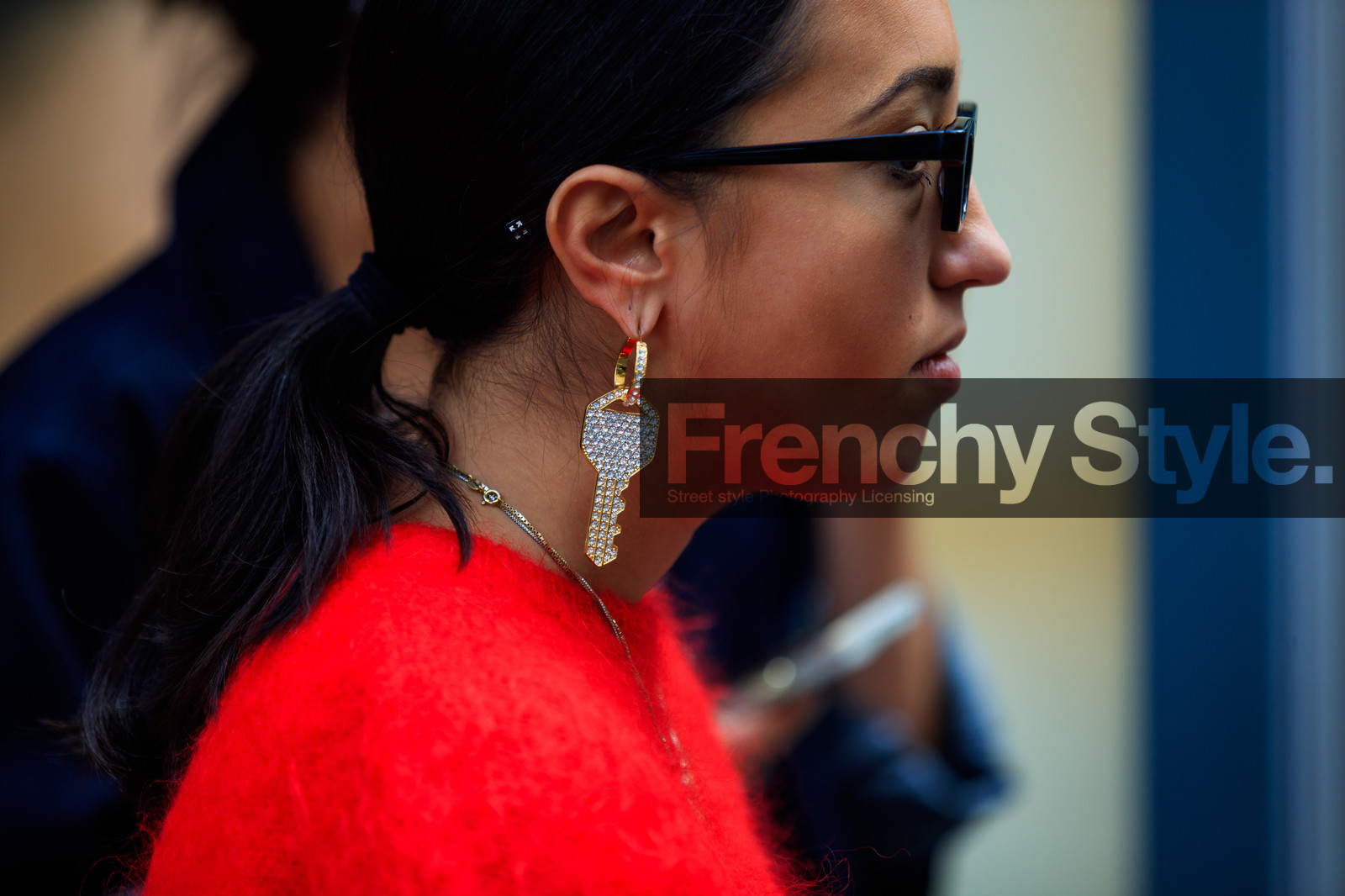 atmosphere details, detail, earrings, fashion week, frenchystyle, FW, horizontal, jonathan paciullo, NEW YORK, NYFW, red sweater, SPRING SUMMER 2018, SS 18, street style, sunglasses