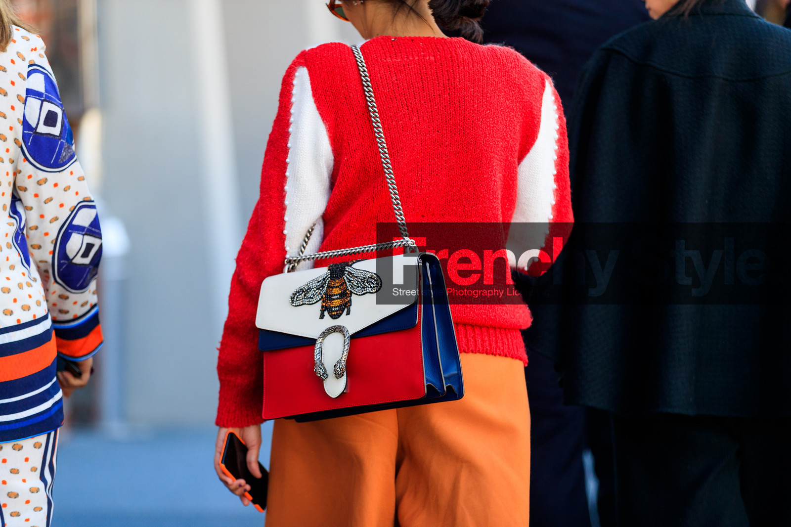 atmosphere details, detail, fashion week, frenchystyle, FW, graphic bag, gucci, horizontal, jonathan paciullo, leather bag, MFW, MILAN, orange pants, printed bag, red sweater, SPRING SUMMER 2018, SS 18, street style, trousers
