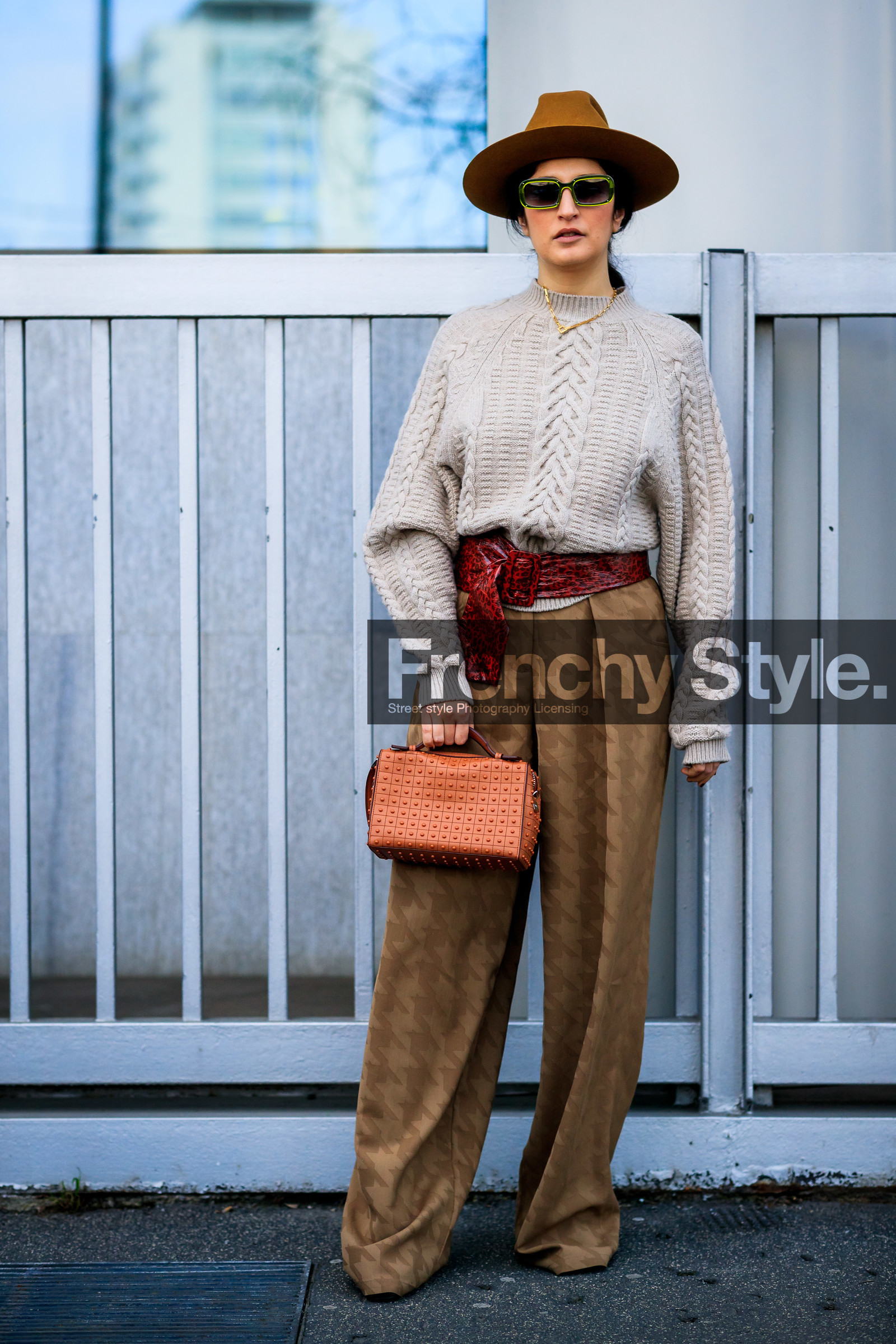 valentina siragusa, light grey pullover, camel hat, red leather belt, animal printed belt, leopard printed belt, camel leather bag, studs details bag, kaki pants, carrot pants, loose pants, belted pants, houndstooth printed pants, silk pants, satin pants, green sunglasses, square shape glasses, fashion week, frenchystyle, FW, jonathan paciullo, street style, MFW, MILAN, AUTUMN WINTER 2020-2021, FALL WINTER 2020-2021, FW 20-21, vertical, full length