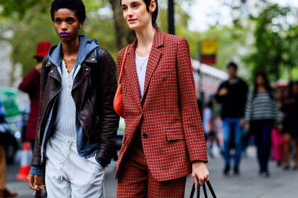 blazer, checked, graphic jacket, graphic pants, leather bag, model, plaid, printed jacket, printed pants, red jacket, red pants, red suit, trousers, white t-shirt, fashion week, frenchystyle, FW, jonathan paciullo, street style, LFW, LONDON, SPRING SUMMER 2019, SS 19, atmosphere details, horizontal, detail