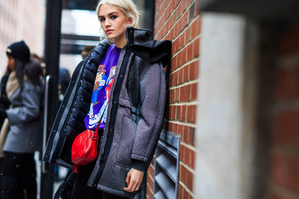 anastasia eremenko, atmosphere details, AUTUMN WINTER 2016-2017, AW 16-17, cartoon, detail, fashion week, frenchystyle, FW, FW 16-17, grey, grey coat, grey jacket, gucci, horizontal, jonathan paciullo, leather bag, model, NEW YORK, NYFW, printed sweater, purple, purple sweater, red, red bag, sportswear, street style, streetwear, woman