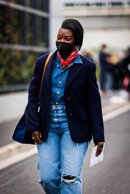 blazer, blue denim, blue jean, blue shirt, denim, denim shirt, destroyed denim, destroyed jean, facial mask, jean, navy blazer, Nikki Ogunnaike, red scarf, scarf, shirt, PARIS, PFW, fashion week, frenchystyle, FW, jonathan paciullo, street style, SPRING SUMMER 2022, SS 22, vertical, atmosphere details