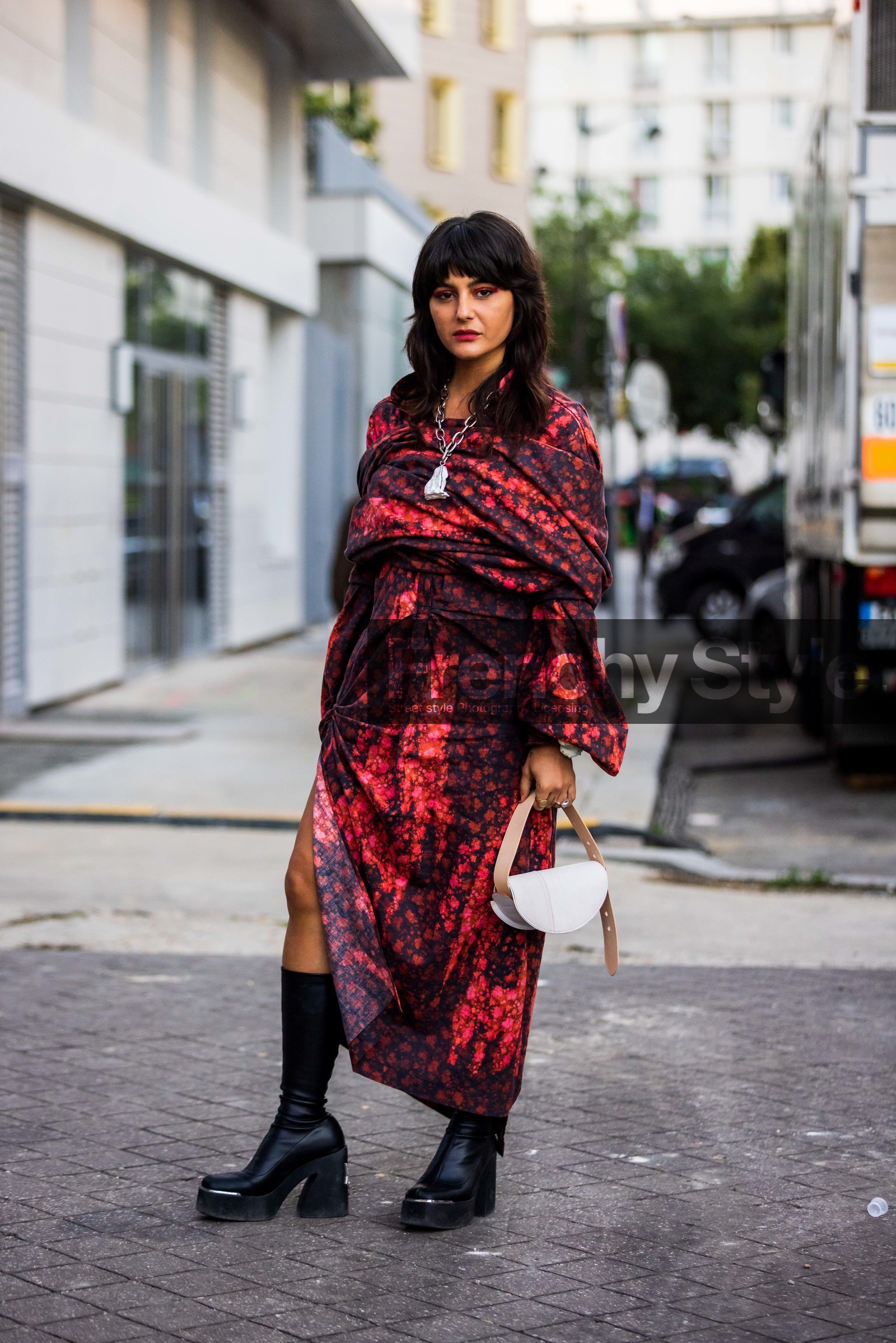 bag, black boots, boots, dress, floral dress, floral print, flower, leather bag, Maria Bernad, necklace, plateform boots, print, printed dress, red dress, statement necklace, white bag, street style, jonathan paciullo, FW, frenchystyle, fashion week, PFW, PARIS, SPRING SUMMER 2022, SS 22, vertical, full length