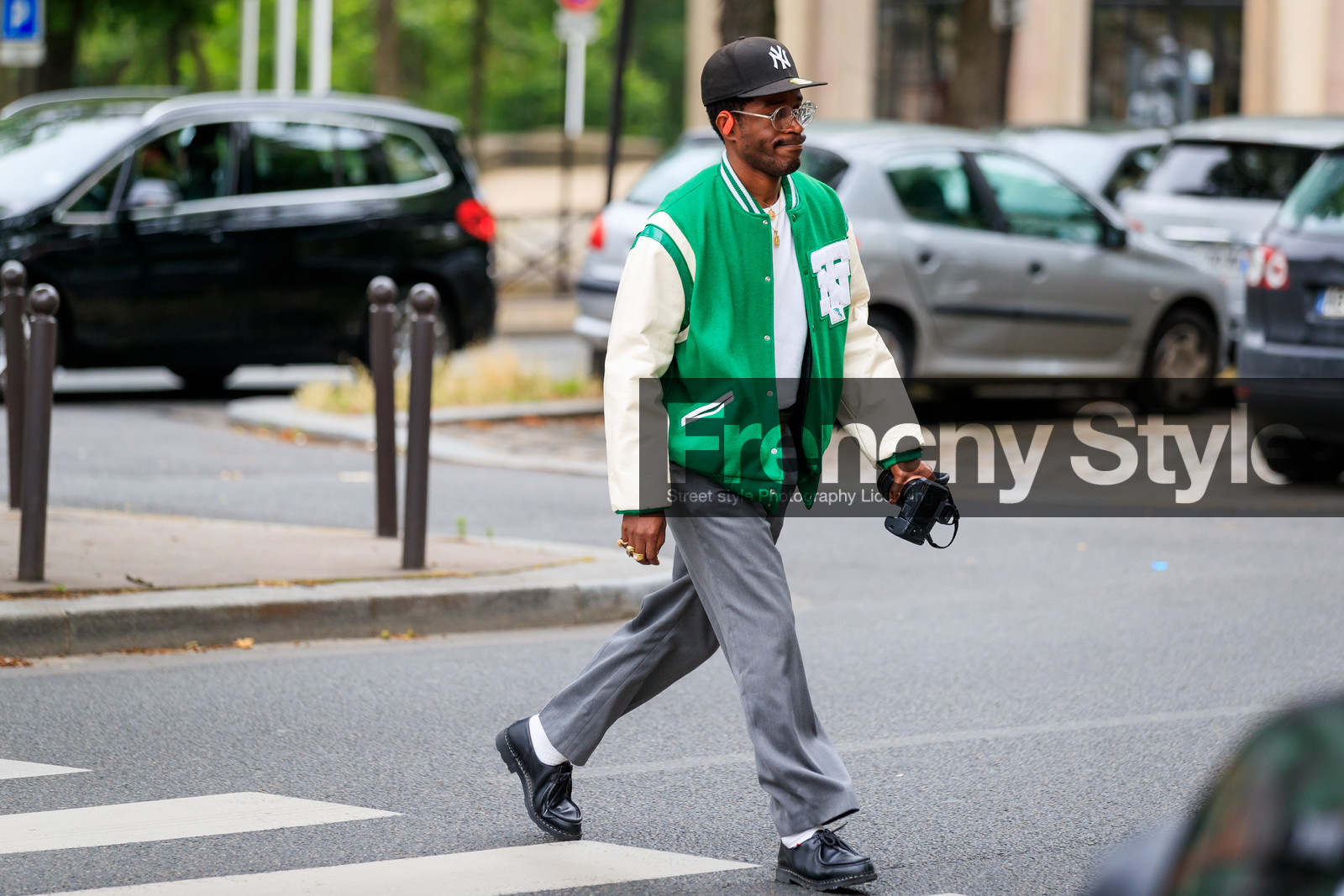 black cap, black leather derbies, black leather shoes, paraboot shoes, grey pants, green bombers, oversize bombers, white leather bombers, bicolor bombers, golden necklace, medal necklace, sheer sunglasses, fashion week, frenchystyle, FW, jonathan paciullo, street style, PFW, PARIS, SPRING SUMMER 2022, SS 22, horizontal, atmosphere details, full length