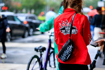balenciaga, black bag, fanny pack, graffiti, graphic bag, graphic jacket, leather bag, printed bag, printed jacket, red jacket, vans, street style, jonathan paciullo, FW, frenchystyle, fashion week, NYFW, NEW YORK, SPRING SUMMER 2019, SS 19, atmosphere details, horizontal, detail