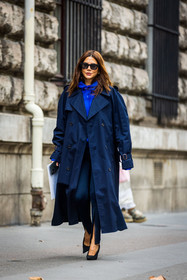 black heels, black pants, black sunglasses, blue hoodie, Christine Centenera, electric blue hoodie, heels, hoodie, navy trenchcoat, pants, split pants, sunglasses, trenchcoat, street style, jonathan paciullo, FW, frenchystyle, fashion week, PFW, PARIS, SPRING SUMMER 2022, SS 22, vertical, full length
