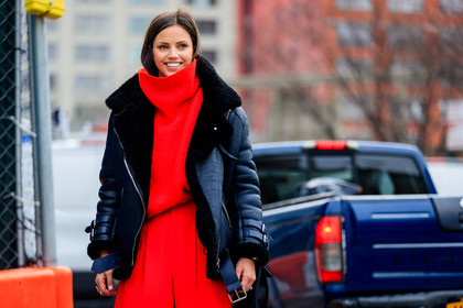 black jacket, leather jacket, red pants, red sweater, shearling, trousers, tucked in, turtleneck sweater, street style, jonathan paciullo, FW, frenchystyle, fashion week, NYFW, NEW YORK, AUTUMN WINTER 2018-2019, AW 18-19, FALL WINTER 2018-2019, FW 18-19, atmosphere details, horizontal, detail