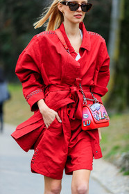 graphic bag, leather bag, leonie hanne, louis vuitton, printed bag, red bag, red jacket, red shorts, sunglasses, MILAN, MFW, fashion week, frenchystyle, FW, jonathan paciullo, street style, AUTUMN WINTER 2019-2020, AW 19-20, FALL WINTER 2019-2020, FW 19-20, vertical, atmosphere details, detail