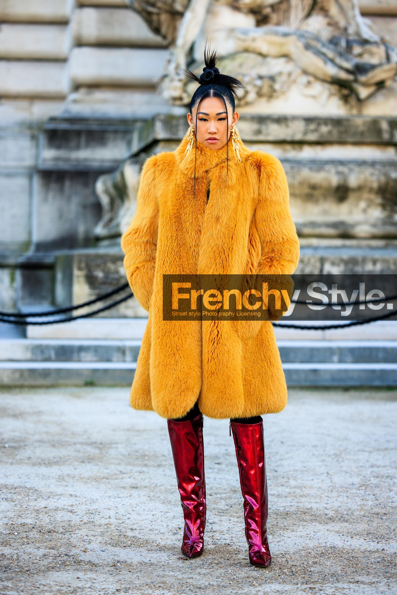 furry coat, yellow coat, red boots, metallic boots, highknee boots, golden earrings, schiaparelli, fashion week, frenchystyle, FW, jonathan paciullo, street style, PARIS, PFW, SPRING SUMMER 2022, SS 22, full length, vertical, jaime xie