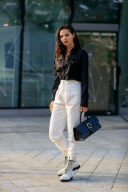 doina ciobanu, black and white look, black shirt, white pants, white jeans, white leather boots, laced boots, black leather bag, hand bag, animal skin bag, high waist pants, fashion week, frenchystyle, FW, jonathan paciullo, street style, MFW, MILAN, SPRING SUMMER 2020, SS 20
