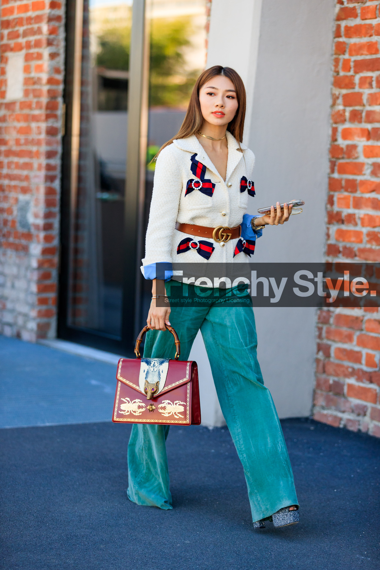 blazer, brown belt, fashion week, frenchystyle, full length, FW, graphic bag, graphic jacket, green pants, gucci, high heels, jonathan paciullo, leather bag, leather shoes, MFW, MILAN, printed bag, printed jacket, red bag, SPRING SUMMER 2018, SS 18, street style, trousers, vertical, white jacket