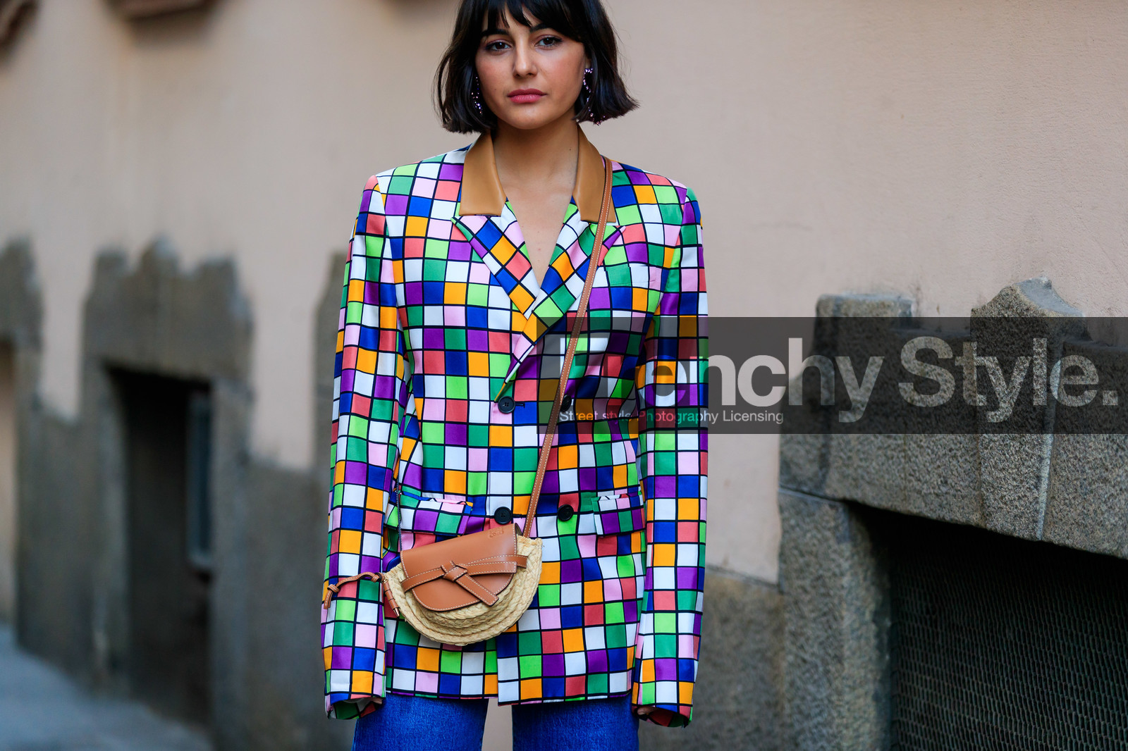 blazer, blue denim, camel bag, checked, denim pants, graphic bag, graphic jacket, jeans, leather bag, loewe, maria bernad, multicolor jacket, plaid, printed bag, printed jacket, trousers, MILAN, MFW, fashion week, frenchystyle, FW, jonathan paciullo, street style, AUTUMN WINTER 2019-2020, AW 19-20, FALL WINTER 2019-2020, FW 19-20, atmosphere details, detail, horizontal