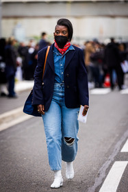 blazer, blue denim, blue jean, blue shirt, boots, denim, denim shirt, destroyed denim, destroyed jean, facial mask, jean, margiela boots, navy blazer, Nikki Ogunnaike, red scarf, scarf, shirt, white boots, PARIS, PFW, fashion week, frenchystyle, FW, jonathan paciullo, street style, SPRING SUMMER 2022, SS 22, vertical, full length