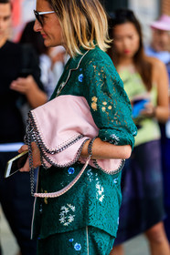 atmosphere details, detail, fashion week, floral, flowers, frenchystyle, FW, green shirt, jonathan paciullo, lace shirt, leather bag, NEW YORK, NYFW, pink bag, SPRING SUMMER 2018, SS 18, stella mccartney, street style, sunglasses, vertical