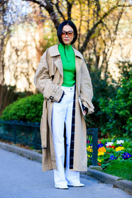 AUTUMN WINTER 2017-2018, AW 17-18, beige coat, denim pants, FALL WINTER 2017-2018, fashion week, frenchystyle, full length, FW, FW 17-18, green top, high heels, jeans, jonathan paciullo, leather shoes, PARIS, PFW, street style, sunglasses, trench coat, trousers, vertical, white denim, yoyo cao