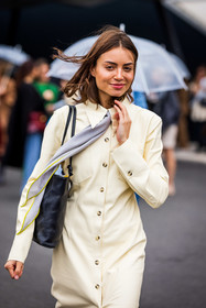 bag, black bag, Clara Aparicio, dress, grey scarf, leather bag, leather dress, pastel, scarf, yellow dress, fashion week, frenchystyle, FW, jonathan paciullo, street style, PFW, PARIS, SPRING SUMMER 2022, SS 22, vertical, atmosphere details